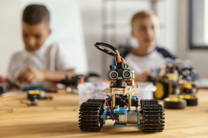 children-making-robot