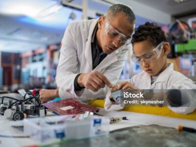 An Interactive, Hands-On Robotics Workshop